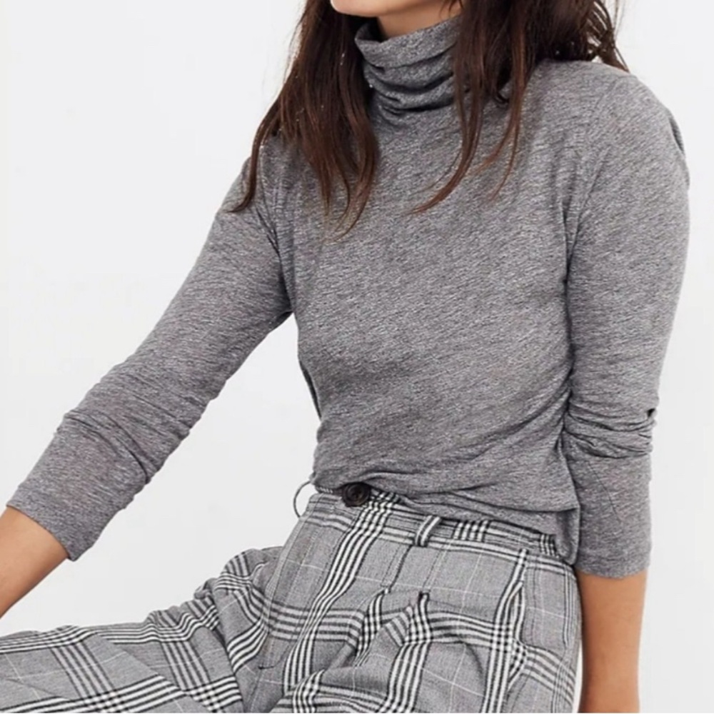 Madewell Whisper Cotton Turtleneck Tee in Heather Grey, Size XS
